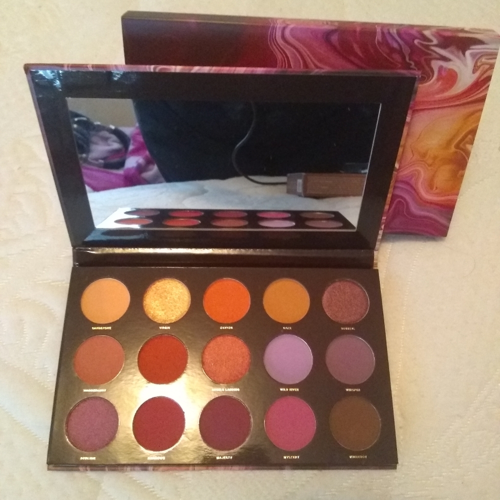 💜2 for $25💜🆕Hipdot Zion Pressed Pigment Palette🆕